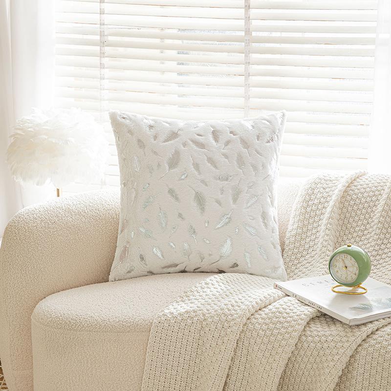 Silver Feather Plush Pillow Cover Ins Christmas Living Room Sofa Pillow New Year Ambience Pillow Cushion Cover Quality 30 * 50Cm without core
Silver Feather Plush Pillow Cover Ins Christmas Living Room Sofa Pillow New Year Ambience Pillow Cushion Cover Quality 30 * 50Cm without core