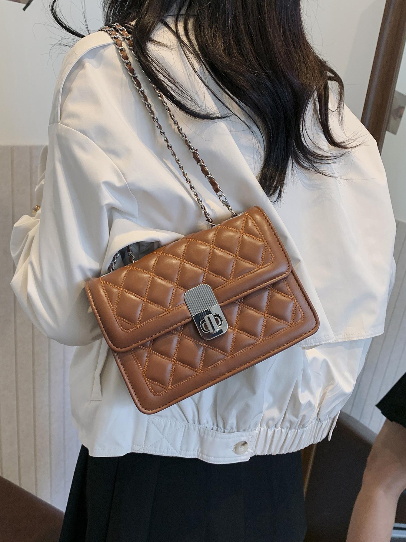 Xiaoxiangfeng rhombus chain bag women s 2025 summer Korean version ins fashionable and simple small square bag high-end messenger bag коричневый
Xiaoxiangfeng rhombus chain bag women s 2025 summer Korean version ins fashionable and simple small square bag high-end messenger bag коричневый