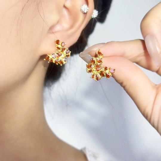 New light luxury exaggerated simple versatile butterfly earrings exquisite high sense literary retro earrings earrings ear jewelry
New light luxury exaggerated simple versatile butterfly earrings exquisite high sense literary retro earrings earrings ear jewelry