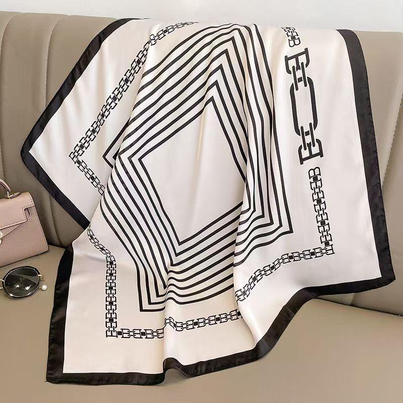 Luxury Fashion Print 70*70Cm Silk Square Scarf Women Soft Satin Hairband Neckerchief Tie Female Headband Foulard Bag Ribbon
Luxury Fashion Print 70*70Cm Silk Square Scarf Women Soft Satin Hairband Neckerchief Tie Female Headband Foulard Bag Ribbon