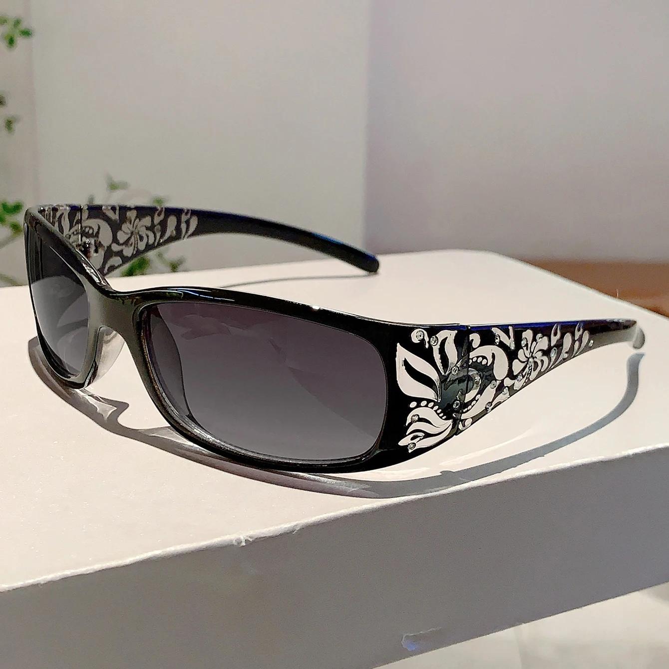 GM LUMIAS Y2k Fashion Sunglasses with Rhinestones Women Chic Outdoor Casual Shades Trendy Luxury Brand Design Decor Sun Glasses as picture shows
GM LUMIAS Y2k Fashion Sunglasses with Rhinestones Women Chic Outdoor Casual Shades Trendy Luxury Brand Design Decor Sun Glasses as picture shows