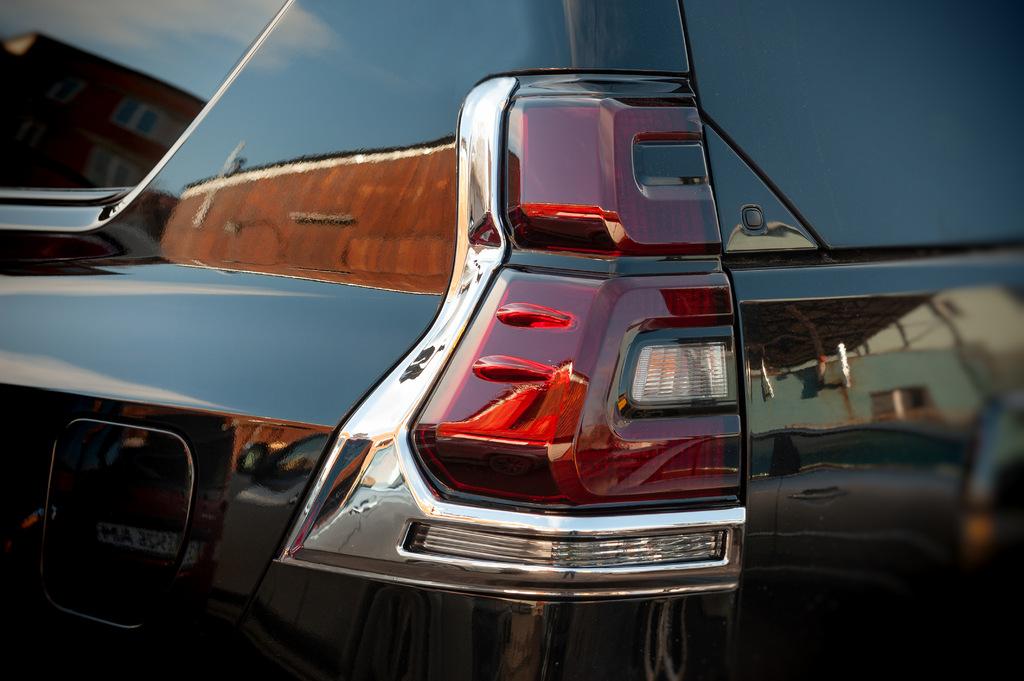 Накладки на стопы V1 (2 шт., 2018-2025) для Toyota Land Cruiser Prado 150
Накладки на стопы V1 (2 шт., 2018-2025) для Toyota Land Cruiser Prado 150