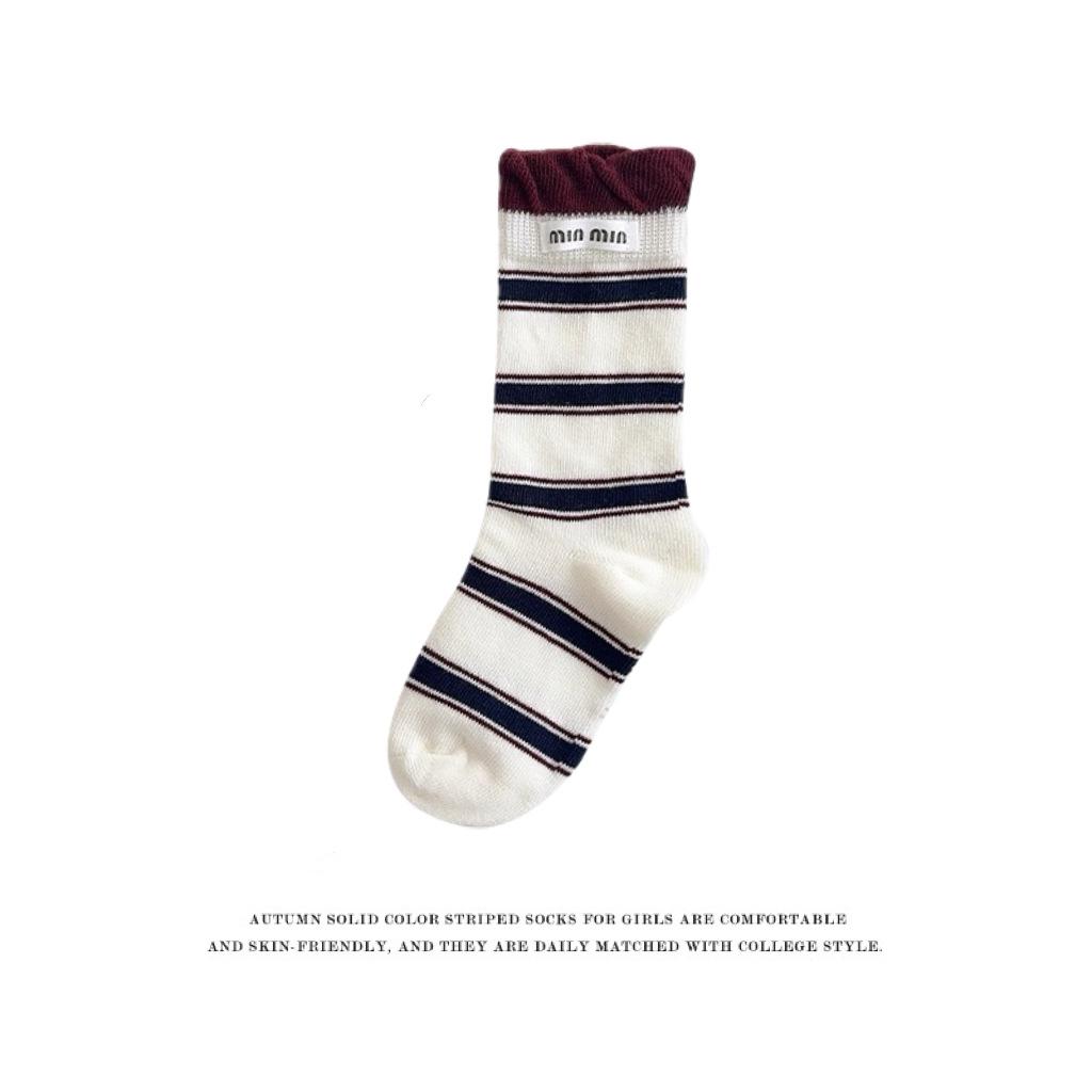Girls Autumn/Winter Boneless Cotton Striped Mid-Calf Socks - Miu Series Princess Style. Size L (Foot Length 18-20cm) ~5-8 Years
Girls Autumn/Winter Boneless Cotton Striped Mid-Calf Socks - Miu Series Princess Style. Size L (Foot Length 18-20cm) ~5-8 Years