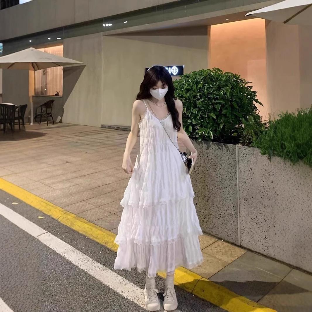 2024 Petite White French Tea Dress - Summer Suspender Style with Bellflower Print Extra Large
2024 Petite White French Tea Dress - Summer Suspender Style with Bellflower Print Extra Large