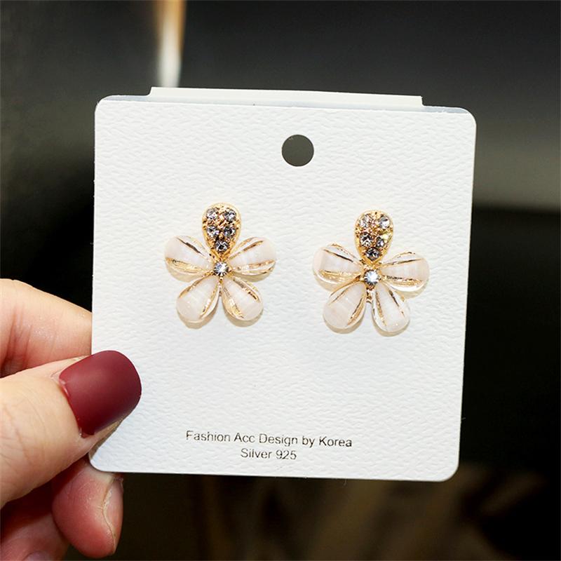 Trend Crystal Anagallis Five-petaled Flowers Stud Earrings for Women Korean Fashion Cute Geometry Zircon Accessories Gift
Trend Crystal Anagallis Five-petaled Flowers Stud Earrings for Women Korean Fashion Cute Geometry Zircon Accessories Gift