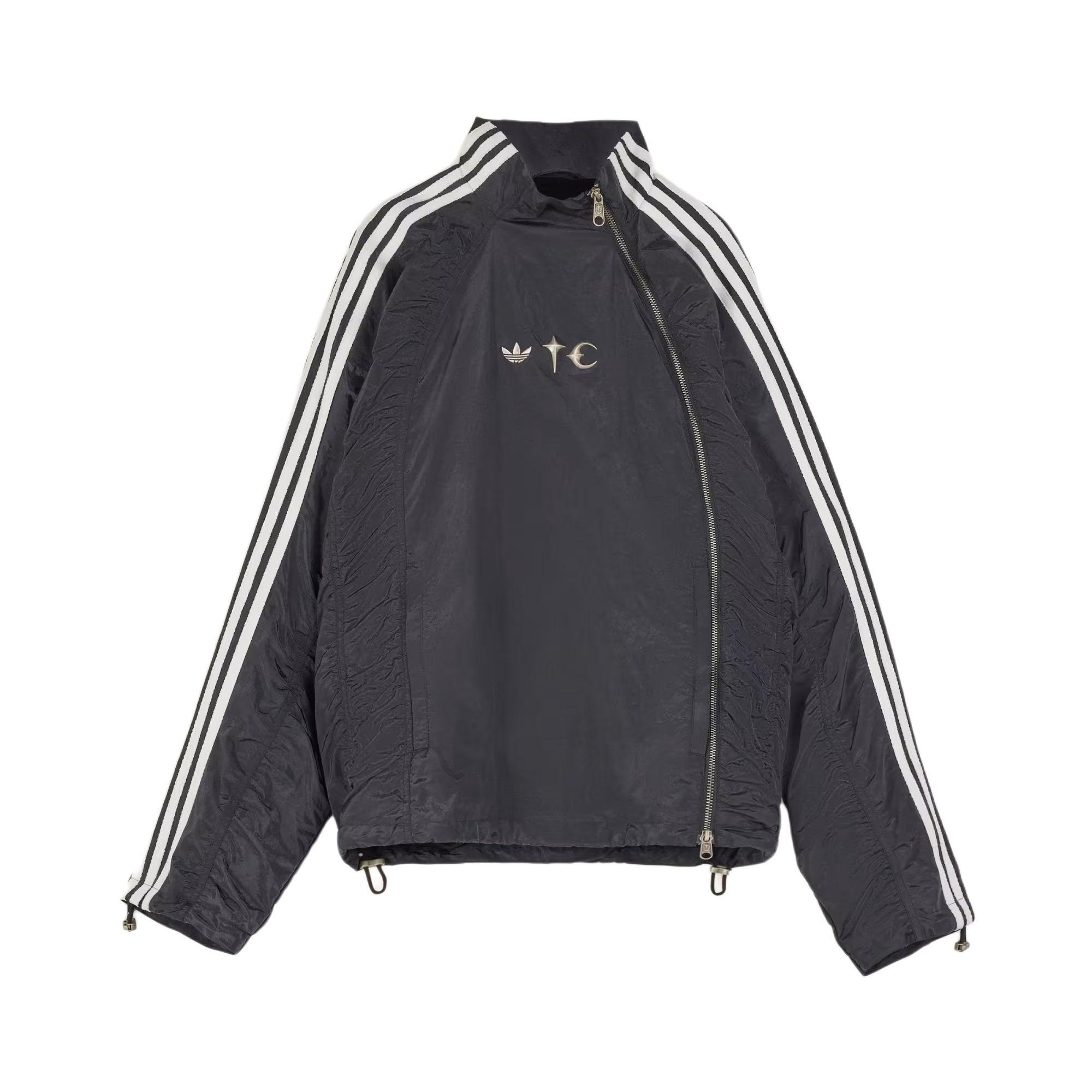 Adidas Originals X Thug Club Collaboration Tracktop FW25 Woven Sports Jacket Men Jacket KC2200 XS
Adidas Originals X Thug Club Collaboration Tracktop FW25 Woven Sports Jacket Men Jacket KC2200 XS