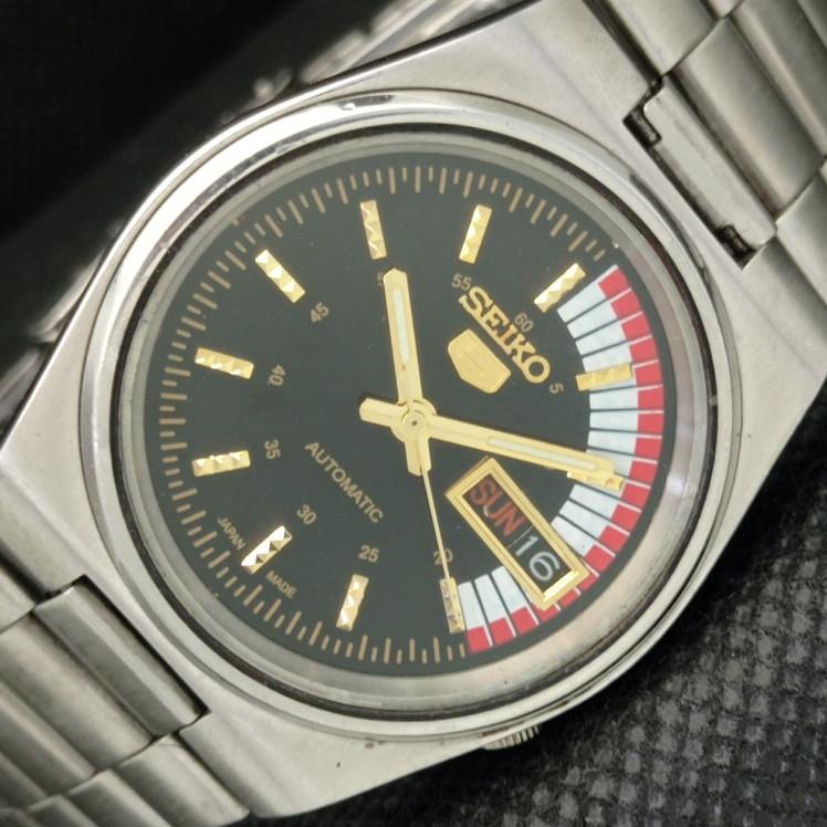 USED VINTAGE SEIKO 5 AUTO 7019A JAPAN MENS D/D BLACK WATCH 608b-a315228-2 SKU608b-a315228
USED VINTAGE SEIKO 5 AUTO 7019A JAPAN MENS D/D BLACK WATCH 608b-a315228-2 SKU608b-a315228