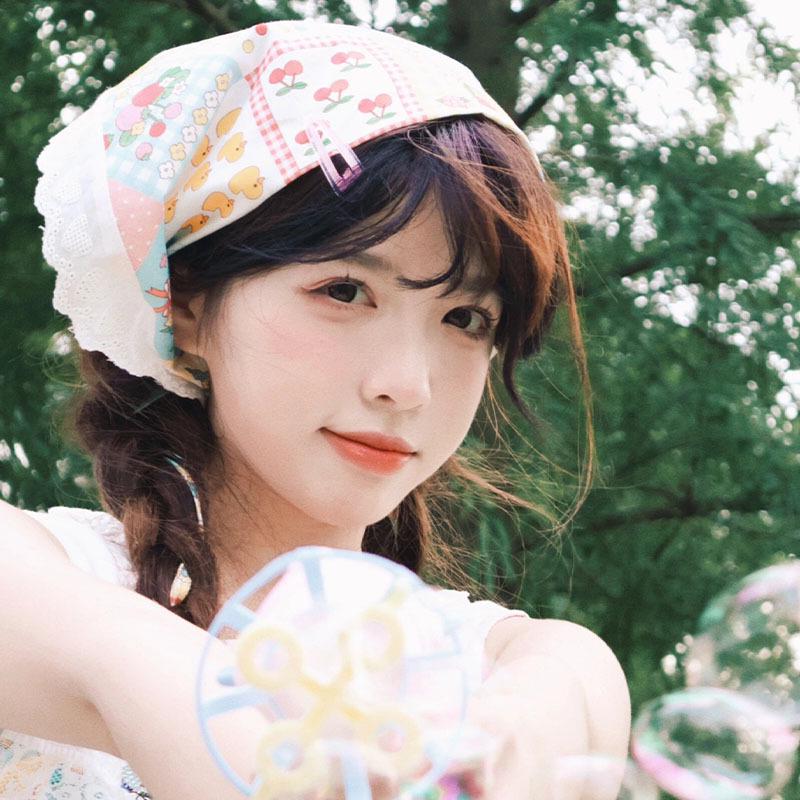 Женский треугольный платок из французского кружева: Летняя приморская резинка для волос и пасторальная повязка на голову для фотосессий в стиле Y2K
Женский треугольный платок из французского кружева: Летняя приморская резинка для волос и пасторальная повязка на голову для фотосессий в стиле Y2K