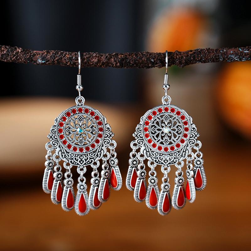 Ethnic Style Drop Oil Tassel Water Drop Earrings for Women Elegant Silver Color Vintage Hollow Out Carved Earring Female Jewelry красный
Ethnic Style Drop Oil Tassel Water Drop Earrings for Women Elegant Silver Color Vintage Hollow Out Carved Earring Female Jewelry красный