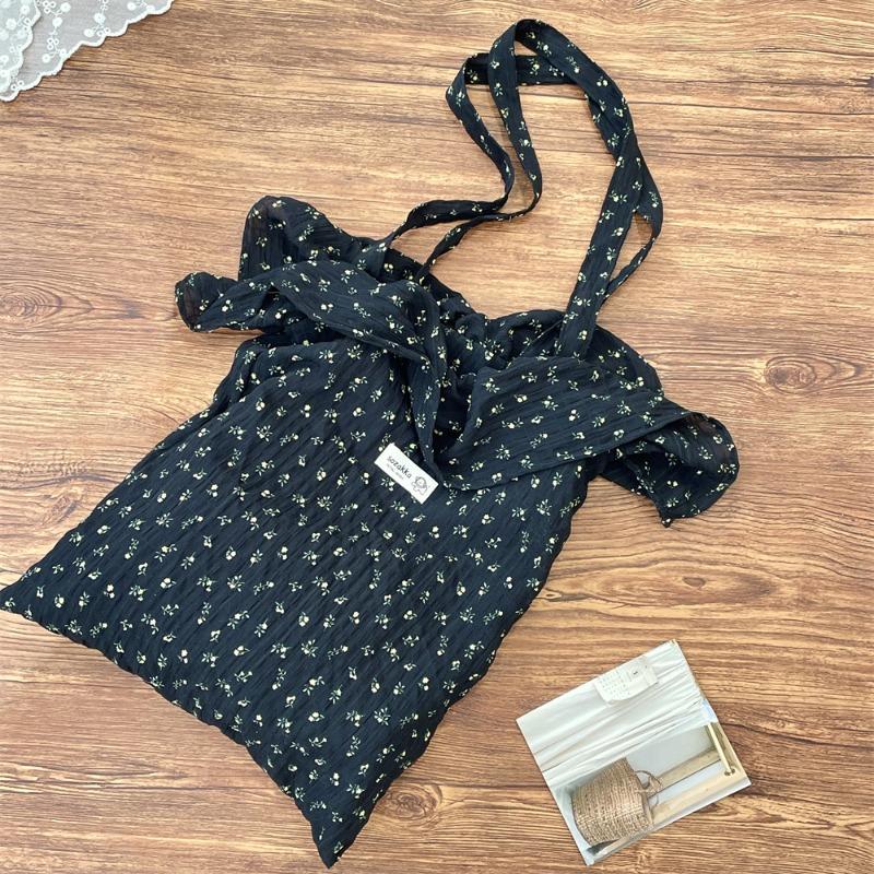 22 fresh and sweet floral lotus leaf edge shoulder bag large capacity student class bag fashionable chiffon tote bag
22 fresh and sweet floral lotus leaf edge shoulder bag large capacity student class bag fashionable chiffon tote bag