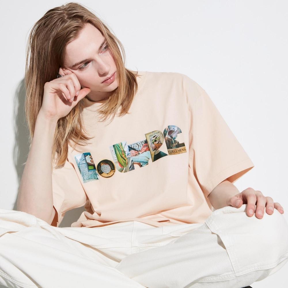 Футболка UNIQLO JAPAN Louvre Museum by MM Paris UT с короткими рукавами свободного кроя
Футболка UNIQLO JAPAN Louvre Museum by MM Paris UT с короткими рукавами свободного кроя