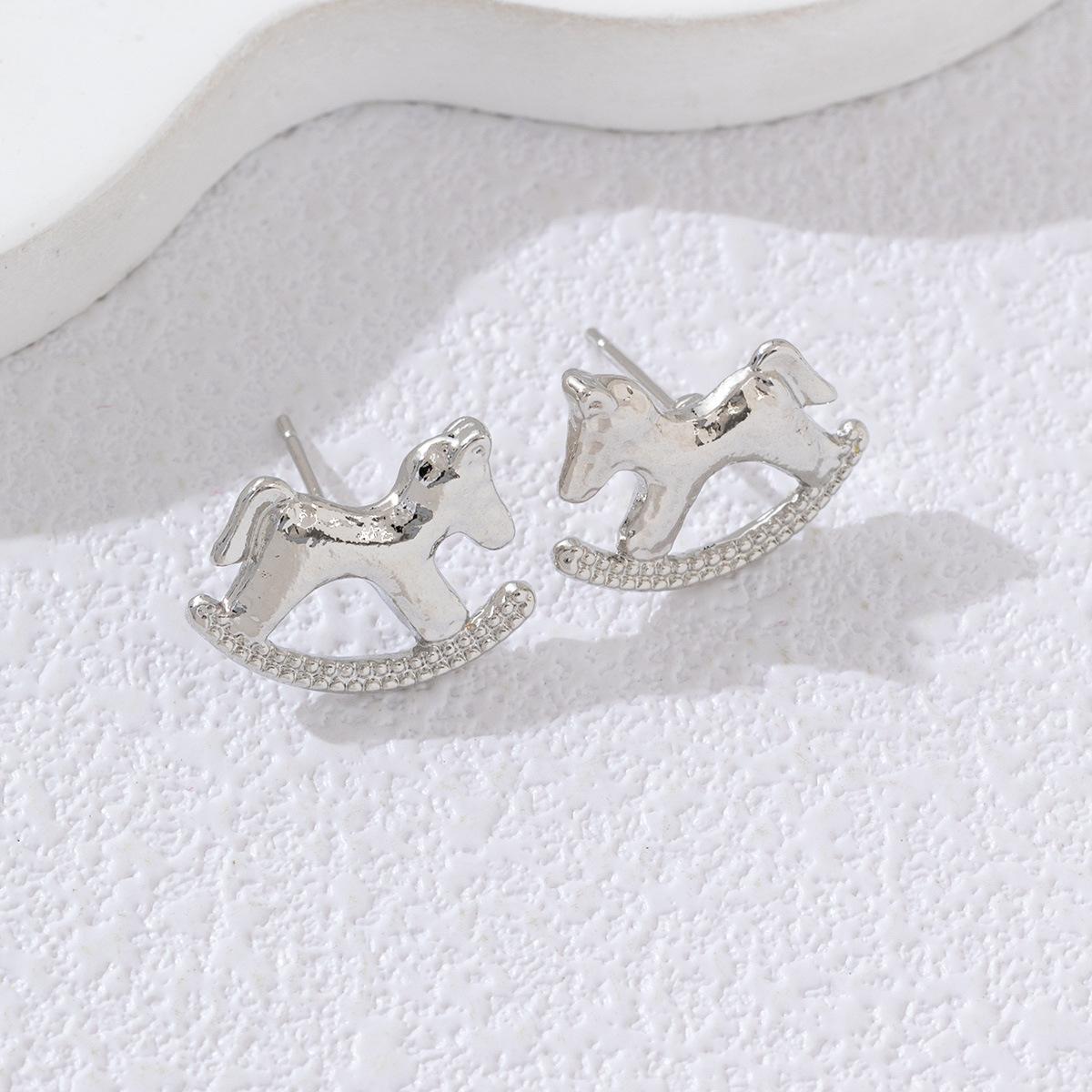 Vintage Gold Color Texture Cute Horse Dangle Earrings for Women Unique Design Cartoon Animal Stud Earrings Fashion Jewelry Gift
Vintage Gold Color Texture Cute Horse Dangle Earrings for Women Unique Design Cartoon Animal Stud Earrings Fashion Jewelry Gift