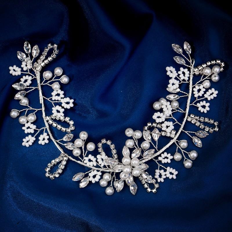 Sweet Princess Flash Wide Hair Band Fashionable Bride Decoration Headband Luxurious High-end Banquet
Sweet Princess Flash Wide Hair Band Fashionable Bride Decoration Headband Luxurious High-end Banquet