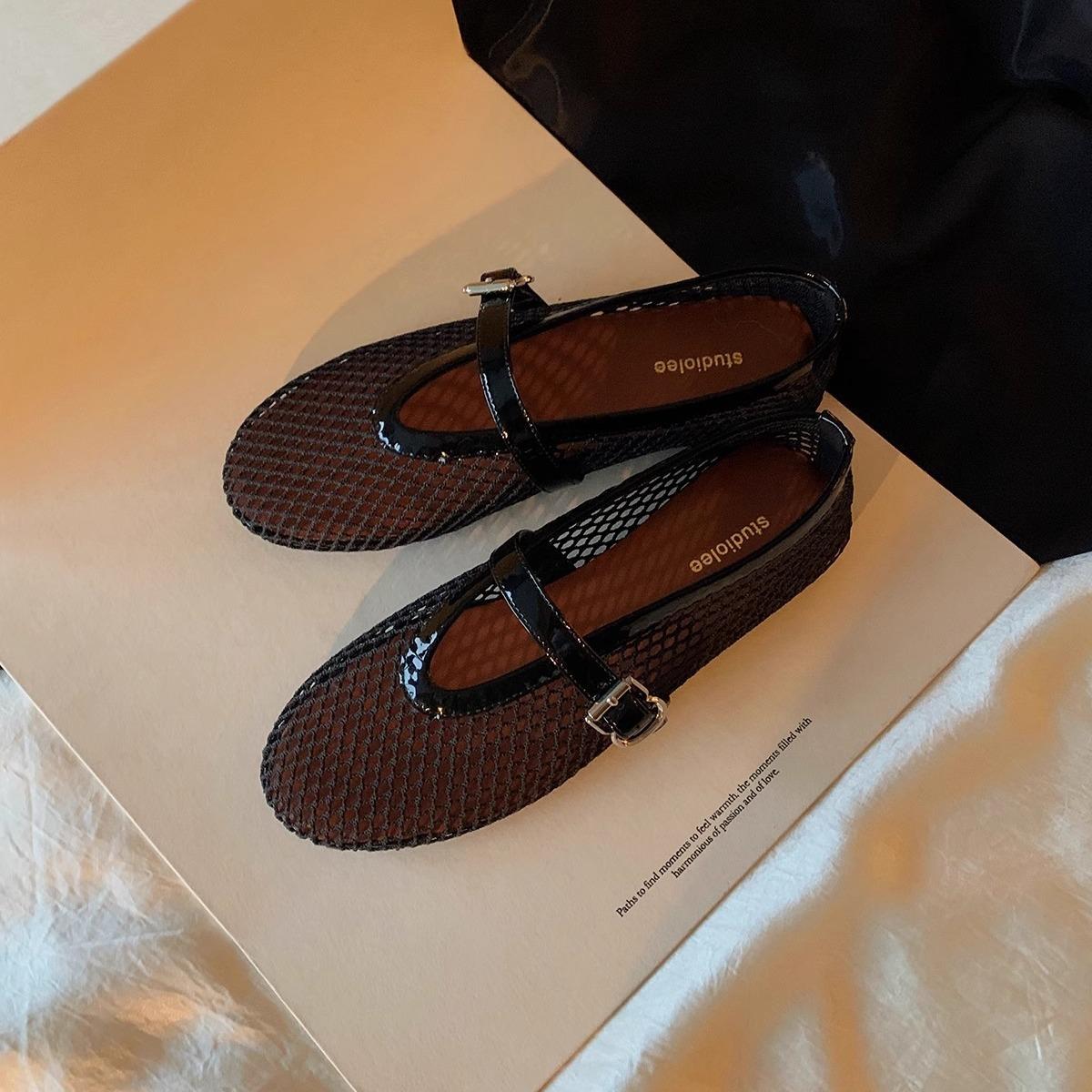 Sheepskin version~ Sparkling rhinestone mesh fashionable one-word buckle with shallow mouth Mary Jane shoes women s single shoes 35
Sheepskin version~ Sparkling rhinestone mesh fashionable one-word buckle with shallow mouth Mary Jane shoes women s single shoes 35