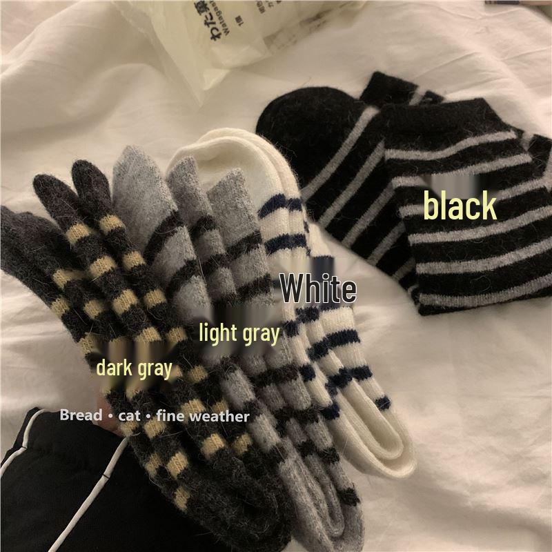 Women s Thickened Rabbit Wool Mid-Calf Socks - Trendy Striped Slouch Style for Autumn/Winter, Warm Cotton, Korean/Japanese Influence Striped Wool Imitation - 1 Pair світло-сірий колір
Women s Thickened Rabbit Wool Mid-Calf Socks - Trendy Striped Slouch Style for Autumn/Winter, Warm Cotton, Korean/Japanese Influence Striped Wool Imitation - 1 Pair світло-сірий колір