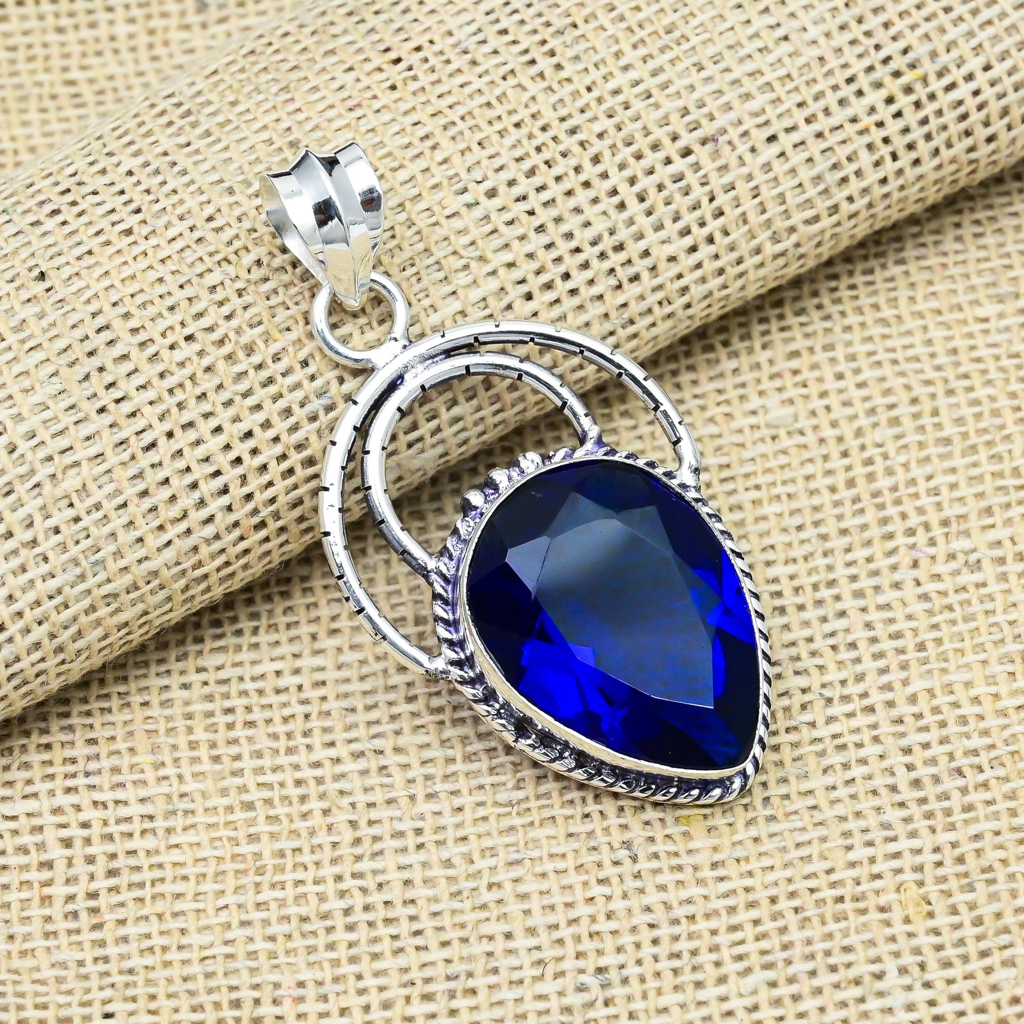Blue Sapphire Lab-Created Handmade Gemstone Pendant 925 Solid Sterling Silver Antique Jewelry For Engagement Gift 1.96 Inches синій
Blue Sapphire Lab-Created Handmade Gemstone Pendant 925 Solid Sterling Silver Antique Jewelry For Engagement Gift 1.96 Inches синій
