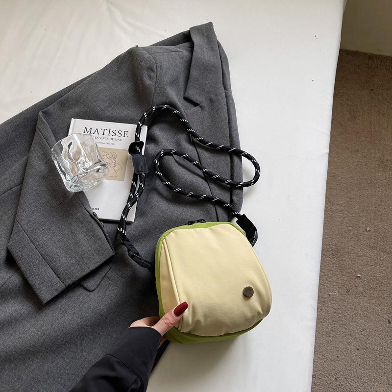 Mobile phone bag women s small egg mini shoulder messenger bag versatile commuter bag shell small backpack
Mobile phone bag women s small egg mini shoulder messenger bag versatile commuter bag shell small backpack