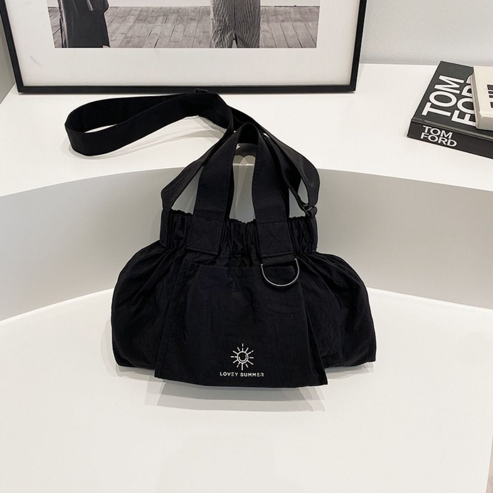 Korean Style Canvas Messenger Bag Large Capacity Dumpling Bag Nylon Shoulder Bag Outdoor
Korean Style Canvas Messenger Bag Large Capacity Dumpling Bag Nylon Shoulder Bag Outdoor