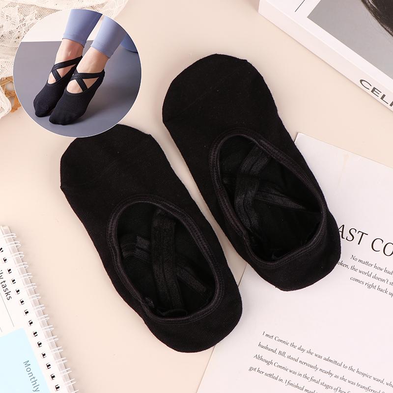 1 пара бандажных носков для йоги для женщин, пилатеса, балета, танцев, нескользящие носки, спортивные носки, тапочки для тренировок в спортзале, носки для бега чёрный
1 пара бандажных носков для йоги для женщин, пилатеса, балета, танцев, нескользящие носки, спортивные носки, тапочки для тренировок в спортзале, носки для бега чёрный