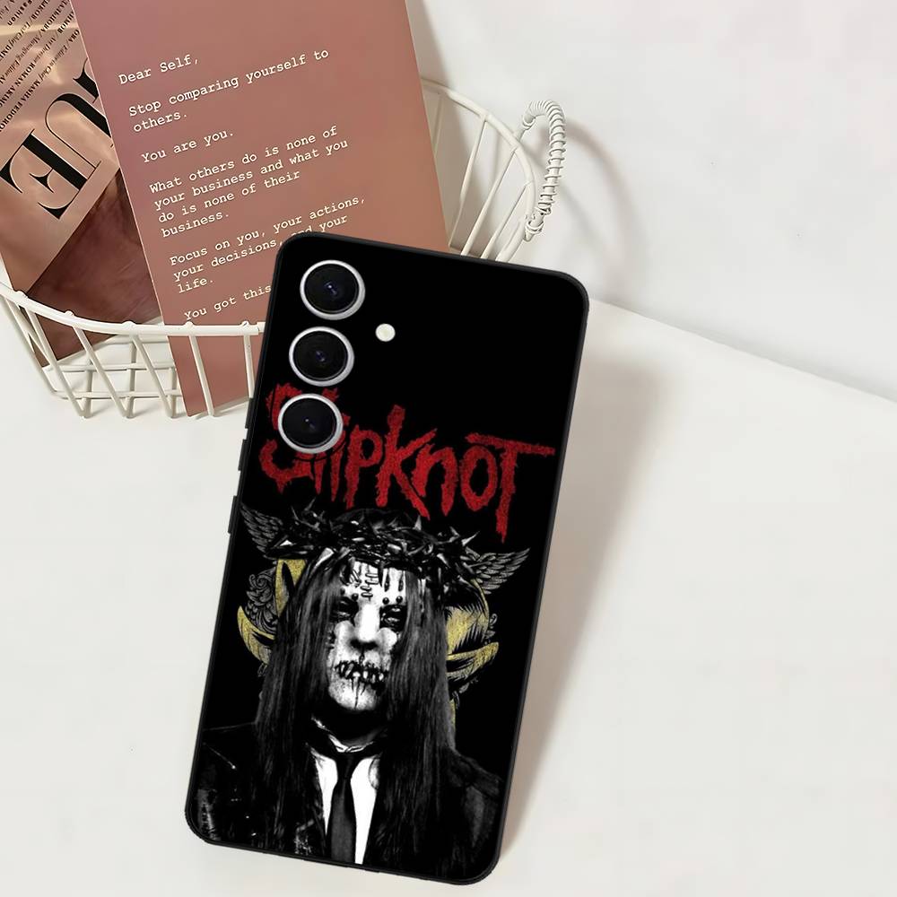 S-Slipknot Rock Phone Case For Samsung S 24 Fe 25 Ultra Plus 20 Lite 21 30 22 23 24 22 Ultra 5G Fundas Samsung S21 plus
S-Slipknot Rock Phone Case For Samsung S 24 Fe 25 Ultra Plus 20 Lite 21 30 22 23 24 22 Ultra 5G Fundas Samsung S21 plus