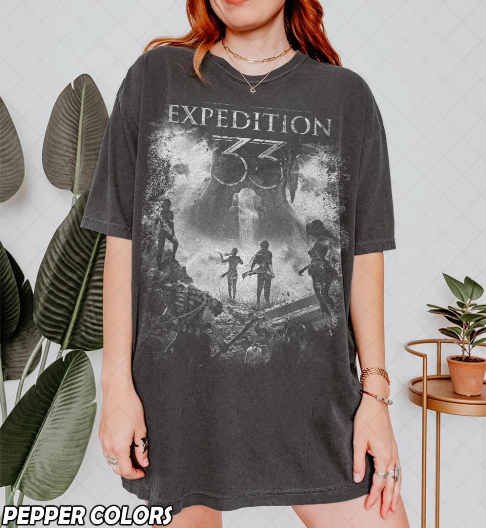 Vintage Clair Obscur Expedition 33 Shirt Dark Aesthetic Fan Tee Graphic T-Shirt Gift for Women and Man Unisex T-Shirt XXXL білий
Vintage Clair Obscur Expedition 33 Shirt Dark Aesthetic Fan Tee Graphic T-Shirt Gift for Women and Man Unisex T-Shirt XXXL білий