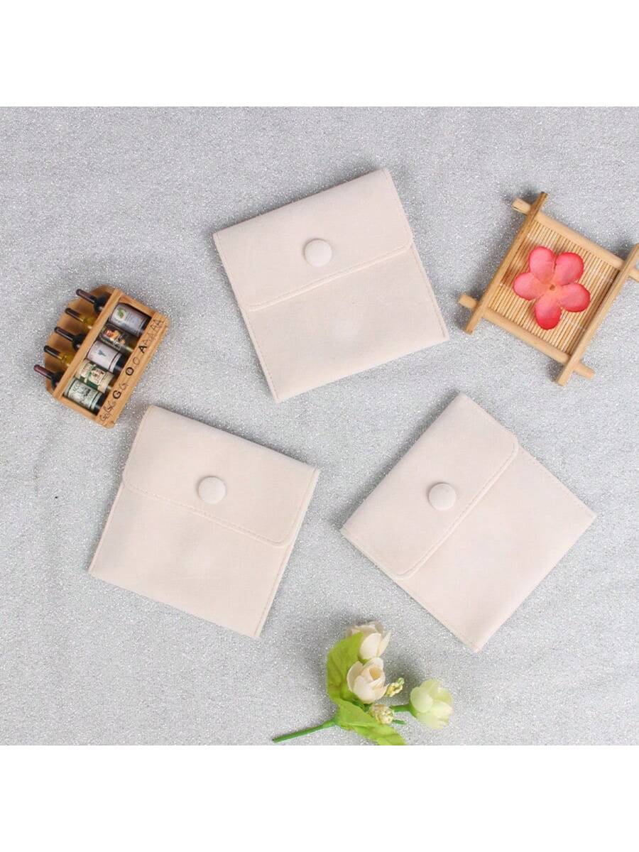 1/3/5PC Portable Flannelette Watch Boxes Case Dust Protect Storage Bag Watches Pockets Collection Protection Accessory Men Women 1pc бежевий
1/3/5PC Portable Flannelette Watch Boxes Case Dust Protect Storage Bag Watches Pockets Collection Protection Accessory Men Women 1pc бежевий