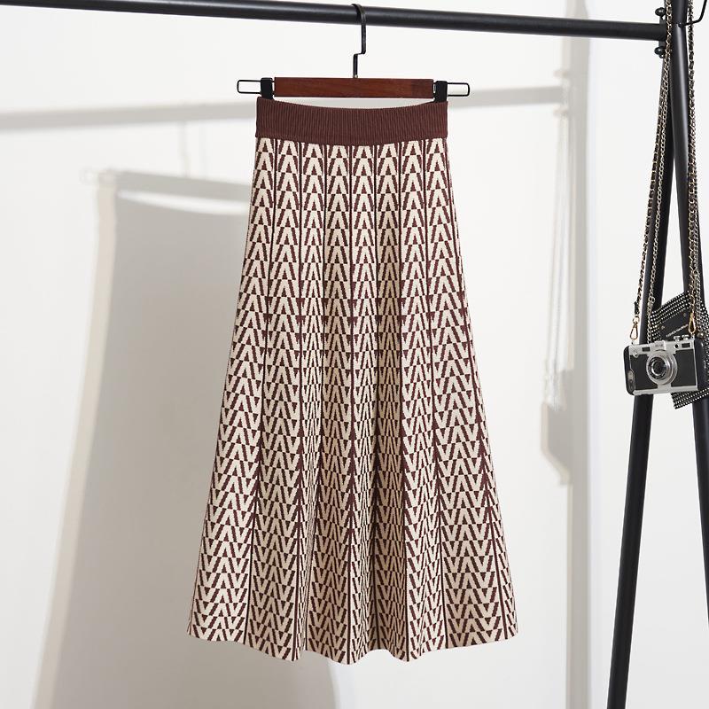 Полосатая вязаная юбка миди для женщин, осенне-зимняя, утолщенная, А-силуэта, юбка с высокой талией 3XL
Полосатая вязаная юбка миди для женщин, осенне-зимняя, утолщенная, А-силуэта, юбка с высокой талией 3XL