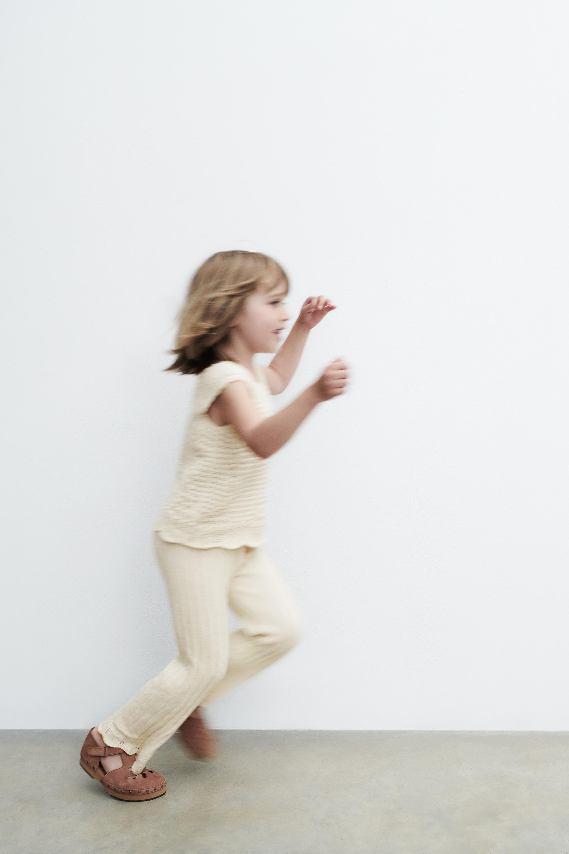 ОТКРЫТЫЙ ТРИКОТАЖНЫЙ ТОП 
ОТКРЫТЫЙ ТРИКОТАЖНЫЙ ТОП