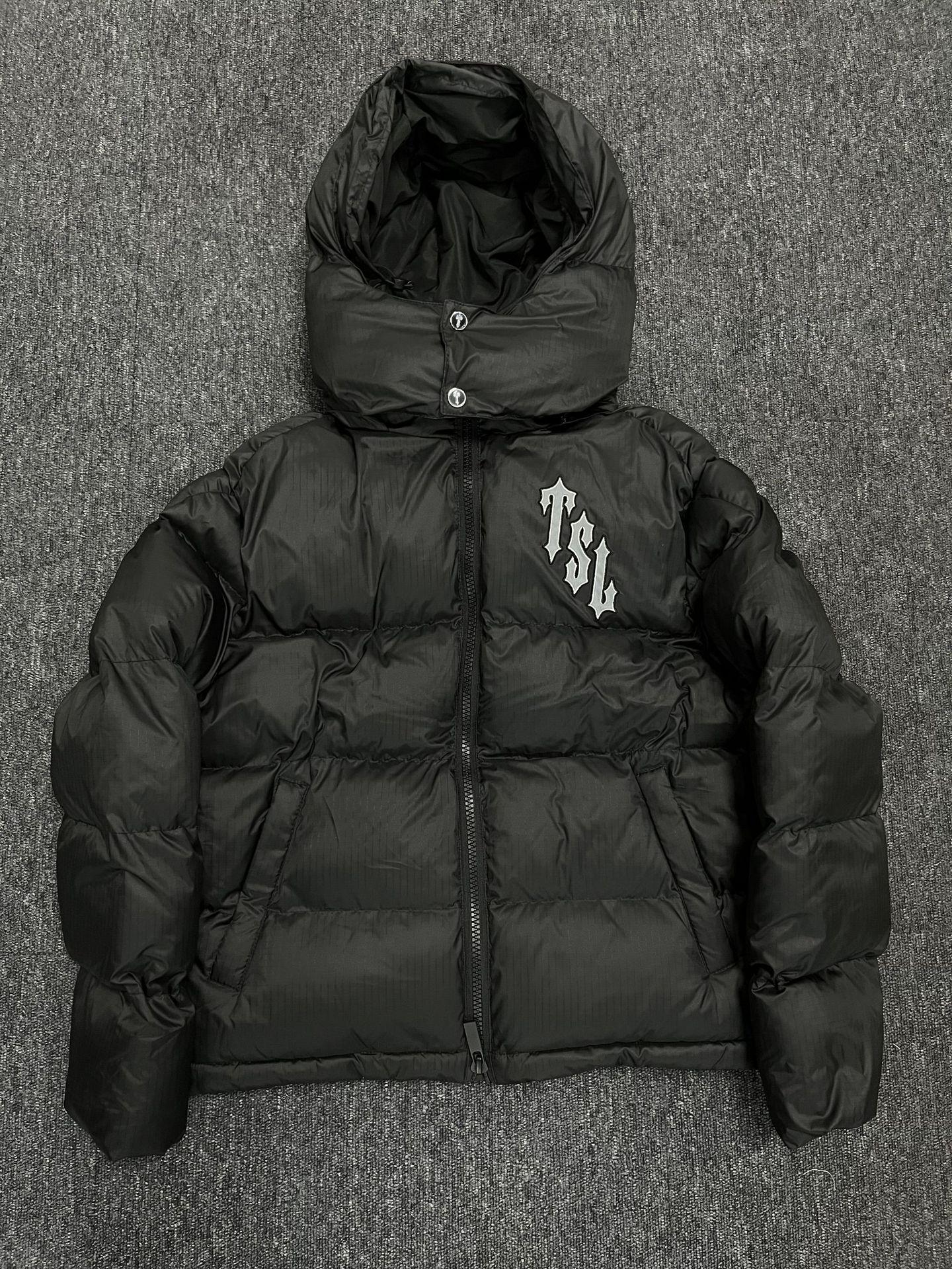 Trapstar Black Tiger Logo Cotton Jacket - Winter Street Style Trendy Top for Couples L
Trapstar Black Tiger Logo Cotton Jacket - Winter Street Style Trendy Top for Couples L