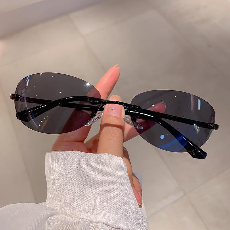 Fashion Y2k Rimless Sunglasses for Women Trendy Sun Glasses Retro Goggle Shades Summer Traveling Eyewear UV400 gafas de sol
Fashion Y2k Rimless Sunglasses for Women Trendy Sun Glasses Retro Goggle Shades Summer Traveling Eyewear UV400 gafas de sol