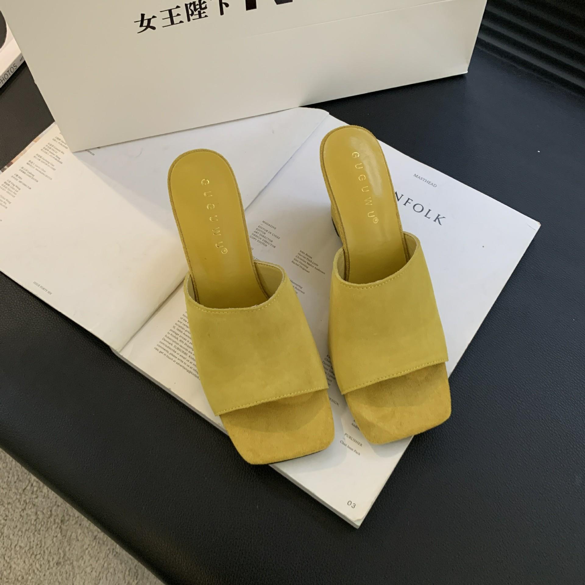 Frosted leather retro wedge heels slippers women s summer wear square head open-toed thick sole word with sexy high-heeled sandals 39
Frosted leather retro wedge heels slippers women s summer wear square head open-toed thick sole word with sexy high-heeled sandals 39