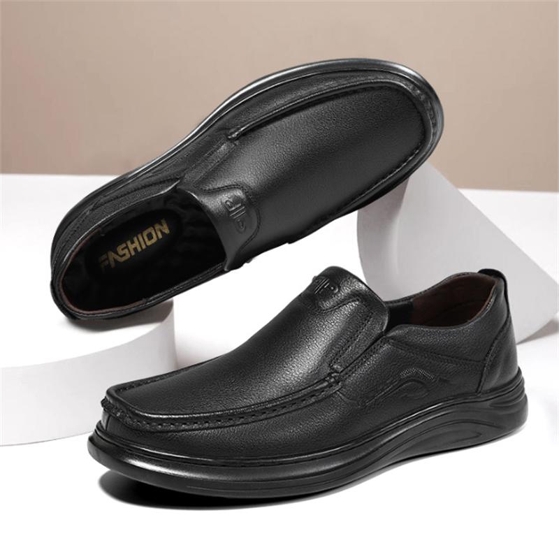 Genuine Leather Men Business Shoes New Handmade Men s Formal Dress Loafers Breathable Slip on Black Driving Shoes Plus Size38-45 38 чорний
Genuine Leather Men Business Shoes New Handmade Men s Formal Dress Loafers Breathable Slip on Black Driving Shoes Plus Size38-45 38 чорний