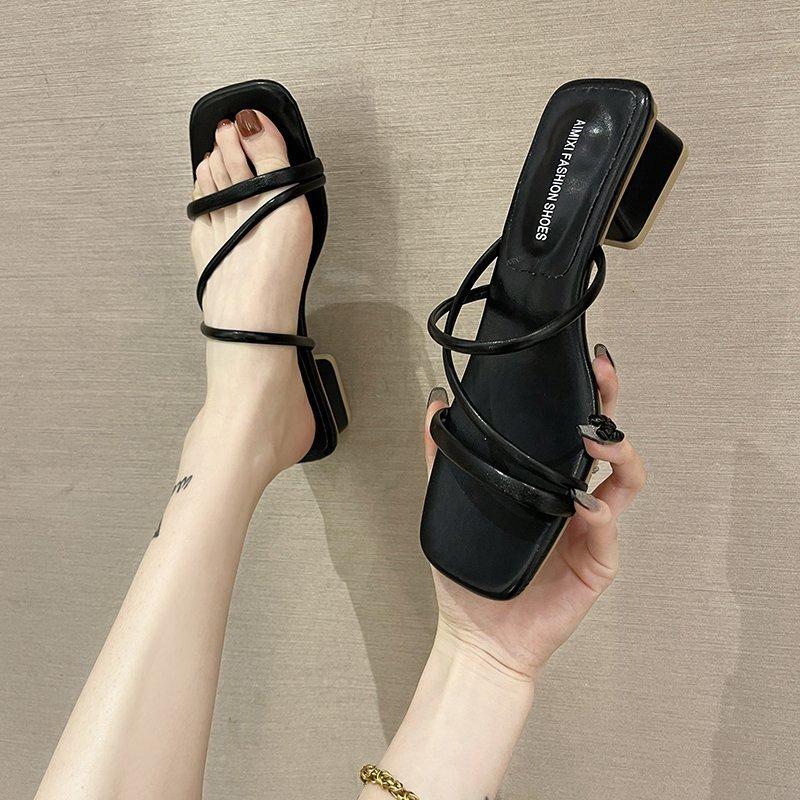 Fairy wind wearing slippers female summer 2024 new middle heel temperament thick heel explosion French high heel sandals tide 35 чёрный
Fairy wind wearing slippers female summer 2024 new middle heel temperament thick heel explosion French high heel sandals tide 35 чёрный