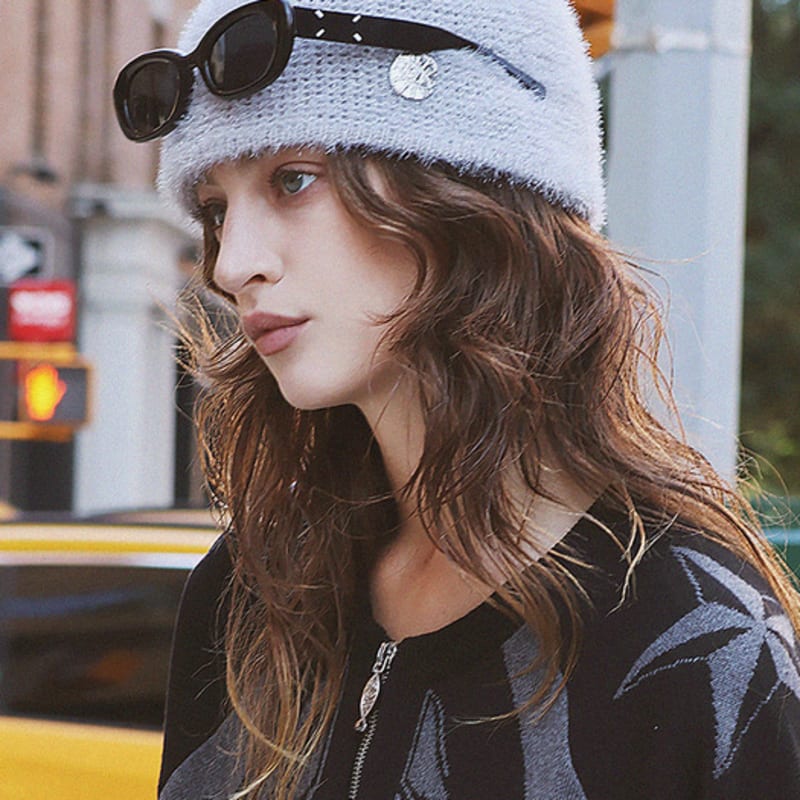 HOLY NUMBER 7 PEARL BEANIE _ SILVER SILVER
HOLY NUMBER 7 PEARL BEANIE _ SILVER SILVER