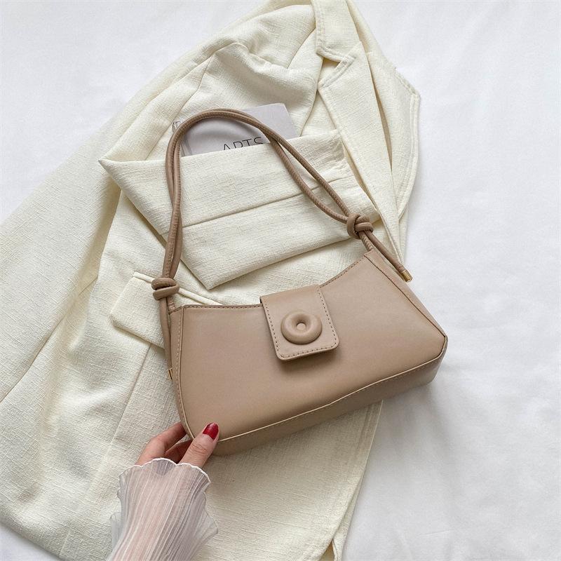 Модная маленькая сумка 2025 лето новая популярная повседневная наплечная сумка простая однотонная сумка подмышку повседневная маленькая квадратная сумка хаки
Модная маленькая сумка 2025 лето новая популярная повседневная наплечная сумка простая однотонная сумка подмышку повседневная маленькая квадратная сумка хаки