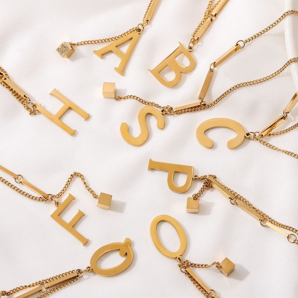 Stainless Steel Women Choker Gold Color A-Z Letter Clavicle Chain Letter Pendant Necklace Ladies J
Stainless Steel Women Choker Gold Color A-Z Letter Clavicle Chain Letter Pendant Necklace Ladies J