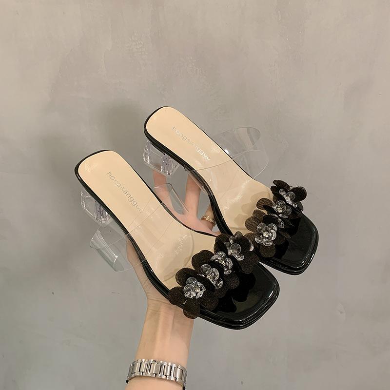 Summer new flower slippers women s outerwear crystal thick heel open toe word middle heel fashion sandals 35
Summer new flower slippers women s outerwear crystal thick heel open toe word middle heel fashion sandals 35