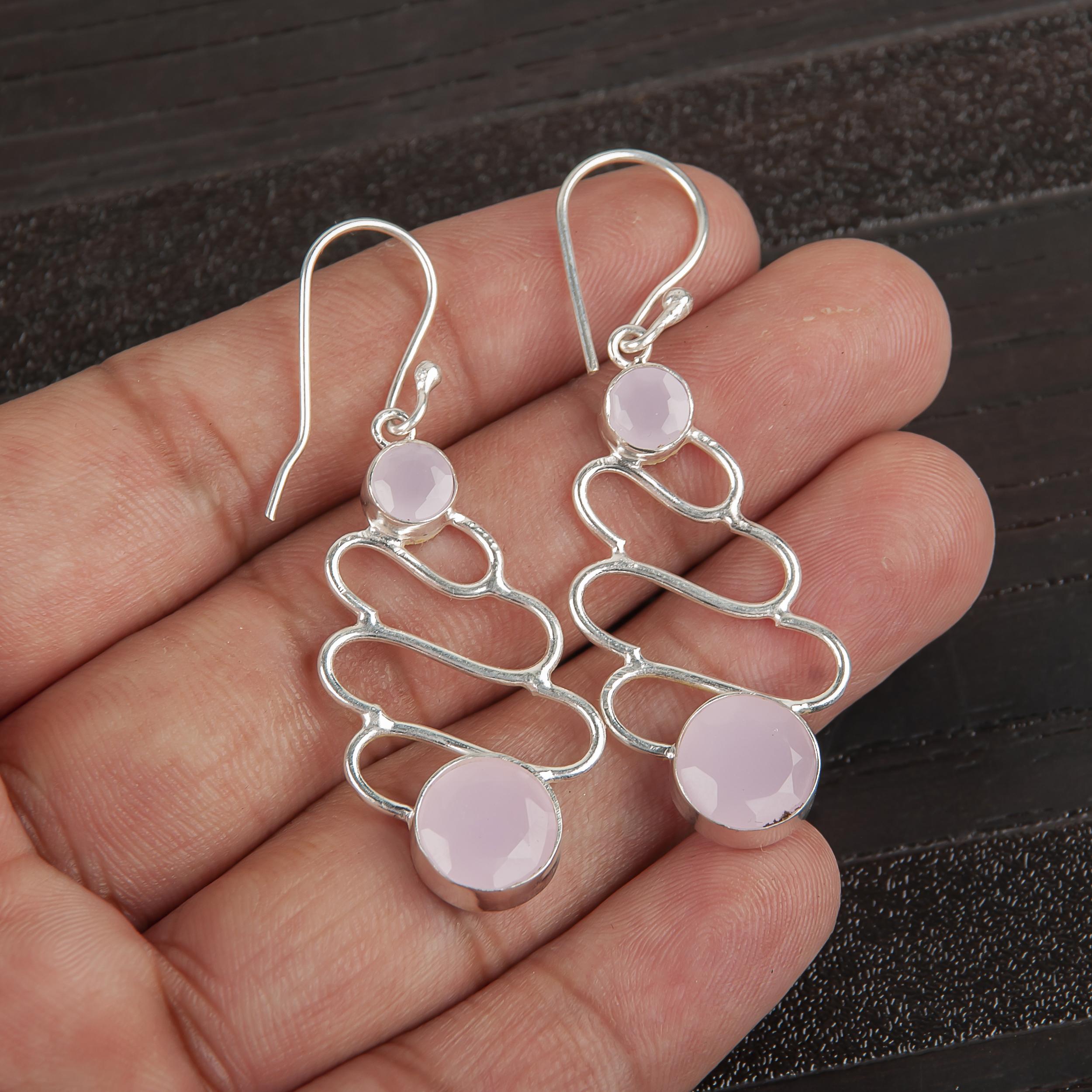 Rose Chalcedony Gemstone Earrings, Handmade 925 Solid Sterling Silver Jewelry, Designer Silver Earrings Gift for Sister рожевий
Rose Chalcedony Gemstone Earrings, Handmade 925 Solid Sterling Silver Jewelry, Designer Silver Earrings Gift for Sister рожевий