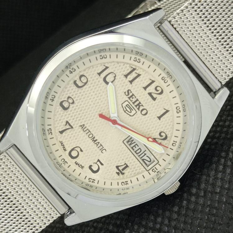 REFURBISHED VINTAGE SEIKO 5 AUTO 6309A JAPAN MENS SILVER WATCH 595c-a319224-9 SKU595c-a319224
REFURBISHED VINTAGE SEIKO 5 AUTO 6309A JAPAN MENS SILVER WATCH 595c-a319224-9 SKU595c-a319224