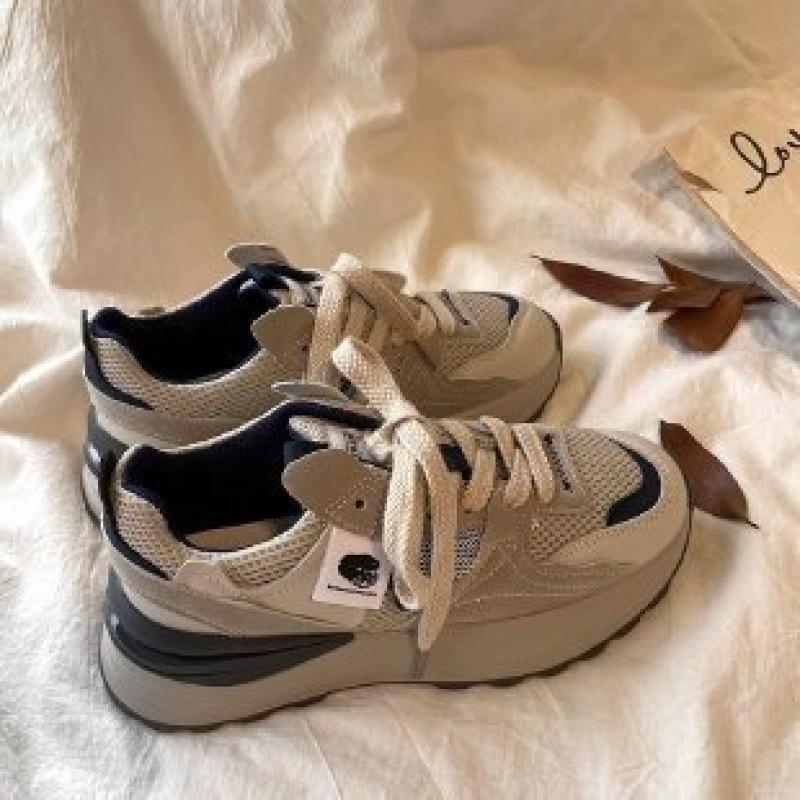 Популярные кроссовки на платформе в гонконгском стиле, женские весенне-осенние универсальные, с чувством зрелости, новинка 2025 года, для жарки на улице, для отдыха и спорта, обувь Форреста Гампа 35
Популярные кроссовки на платформе в гонконгском стиле, женские весенне-осенние универсальные, с чувством зрелости, новинка 2025 года, для жарки на улице, для отдыха и спорта, обувь Форреста Гампа 35