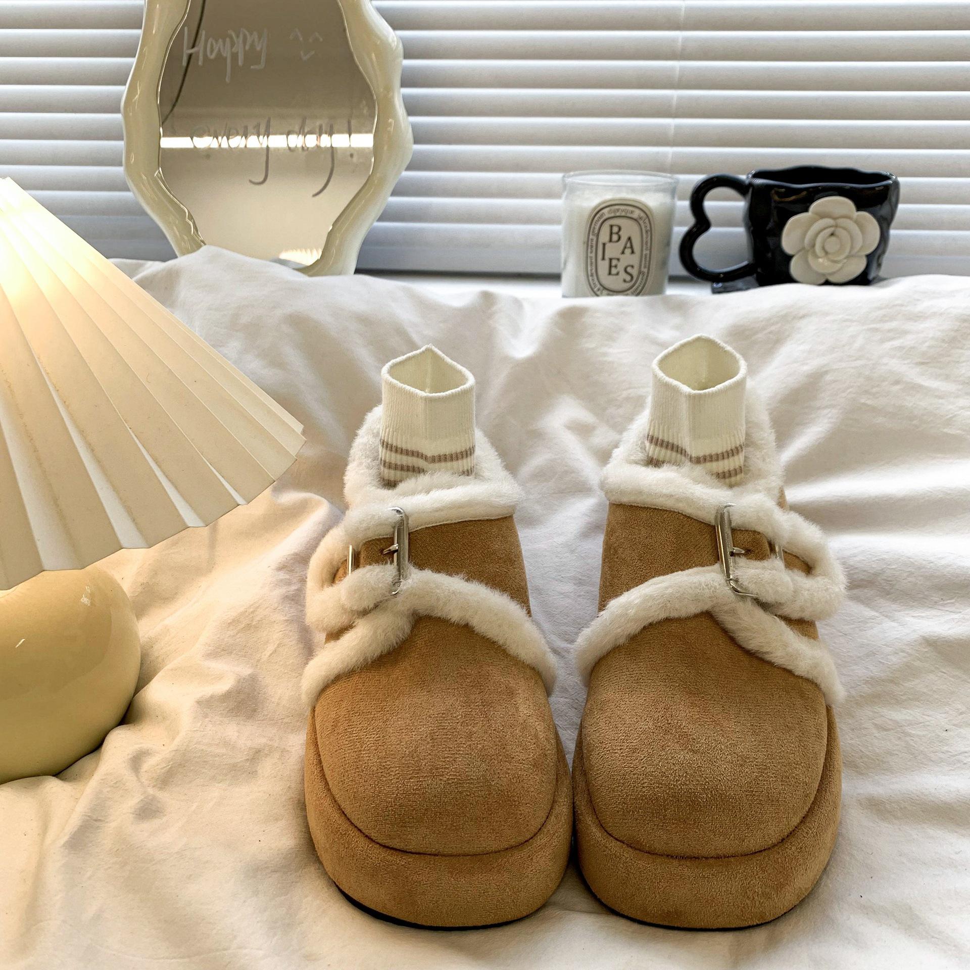 Muffin thick-soled women s plush cotton shoes 2 winter new non-slip snow boots to keep warm 40
Muffin thick-soled women s plush cotton shoes 2 winter new non-slip snow boots to keep warm 40