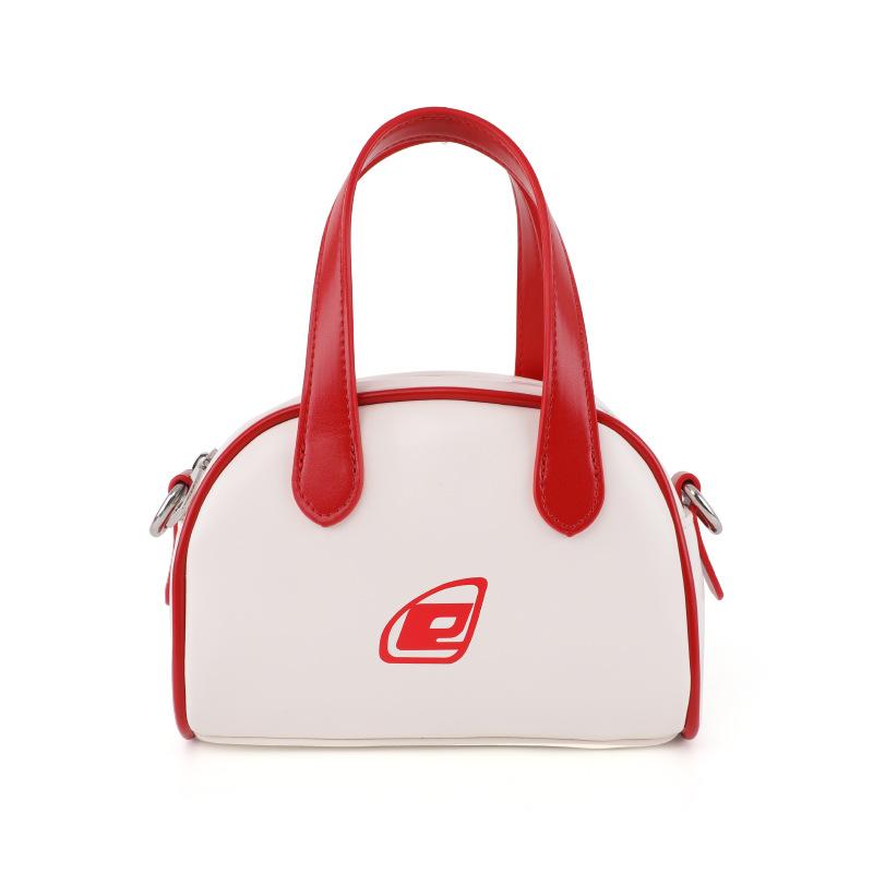 Guangzhou luggage 2025 new spring and summer bags handbags go to work hand ring small bag messenger bag simple and fashionable білий
Guangzhou luggage 2025 new spring and summer bags handbags go to work hand ring small bag messenger bag simple and fashionable білий