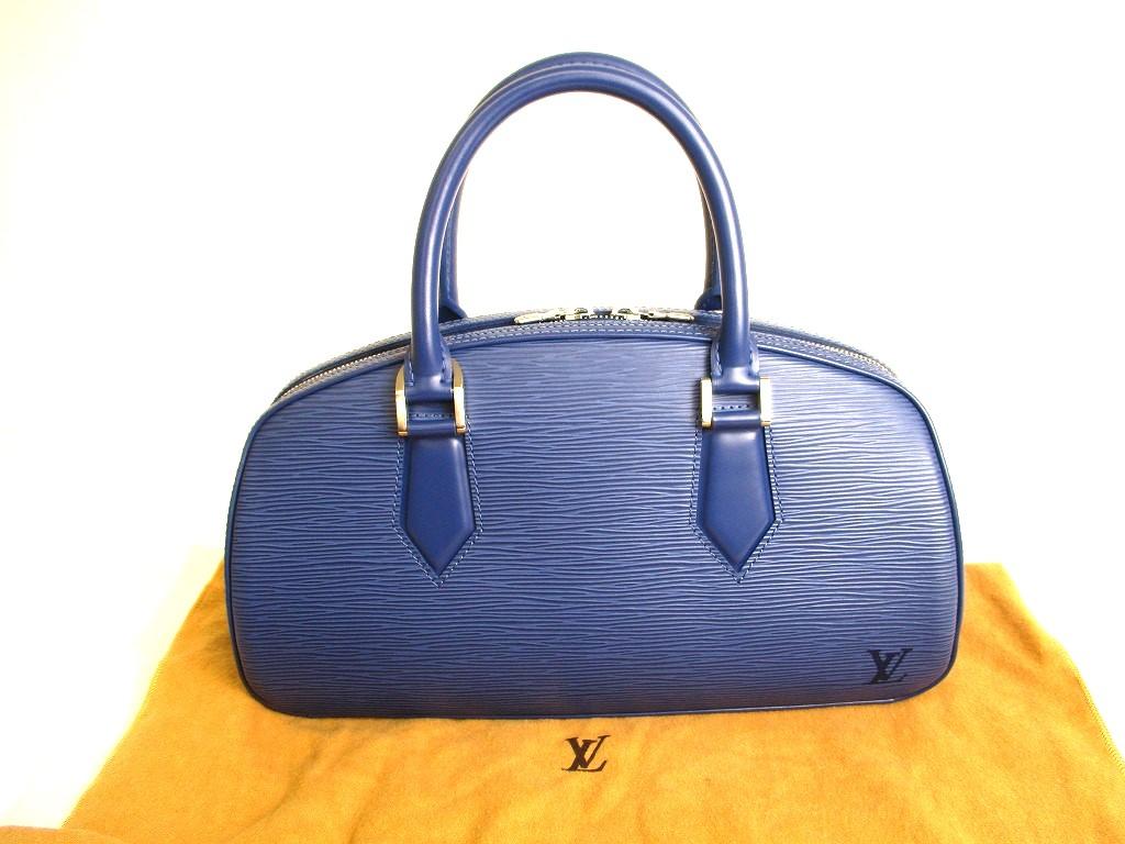 Автентичний LOUIS VUITTON Epi Blue Leather Silver H/W Hand Bag Purse Jasmine #9297 Refurbished
Автентичний LOUIS VUITTON Epi Blue Leather Silver H/W Hand Bag Purse Jasmine #9297 Refurbished
