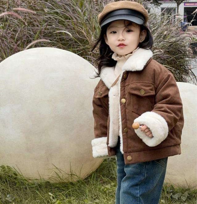 Куртки для девочек Corduroy Plus Velvet Утолщенная теплая верхняя одежда Топы Зимняя детская одежда 90
Куртки для девочек Corduroy Plus Velvet Утолщенная теплая верхняя одежда Топы Зимняя детская одежда 90