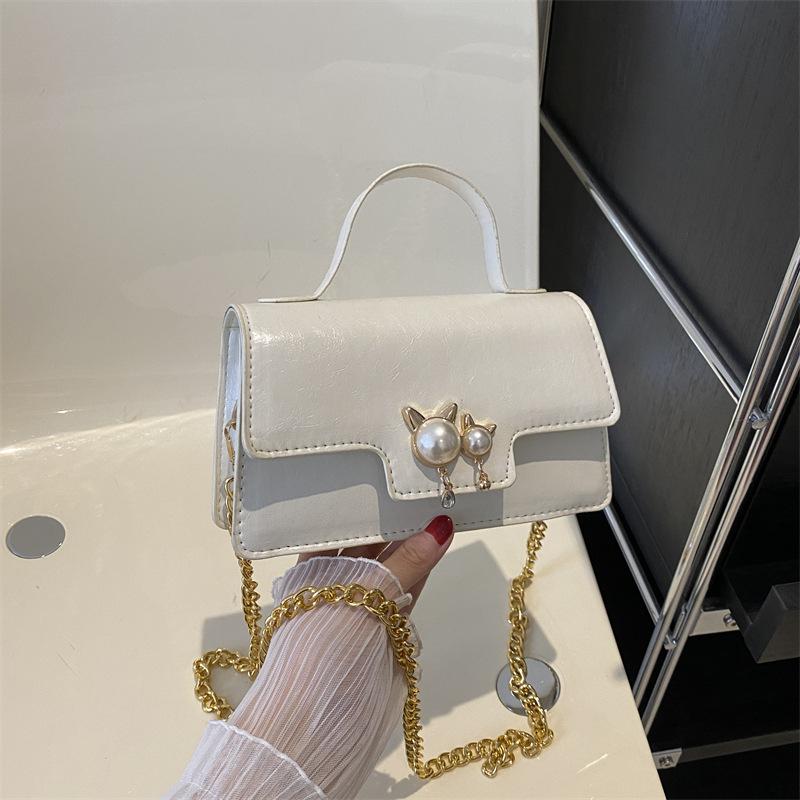 2024 осень новый иностранный стиль сумка популярная цепочка маленькая квадратная сумка темперамент нишевый дизайн сумка через плечо сумка-мессенджер белый