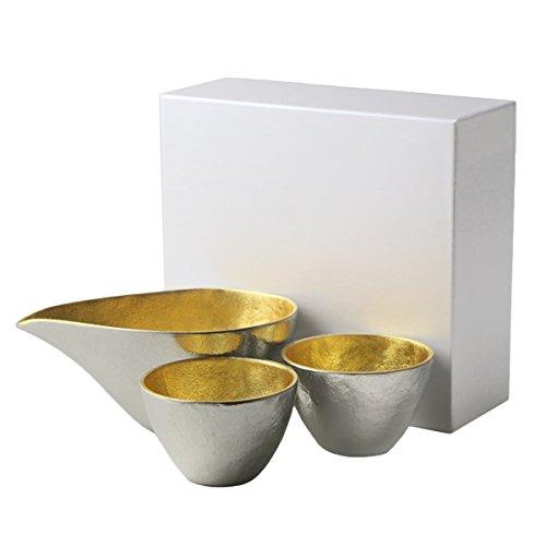 Nousaku Sake Set: 2 Gold Leaf Sake Cups and a Small Gold Leaf Katakuchi Cup
Nousaku Sake Set: 2 Gold Leaf Sake Cups and a Small Gold Leaf Katakuchi Cup