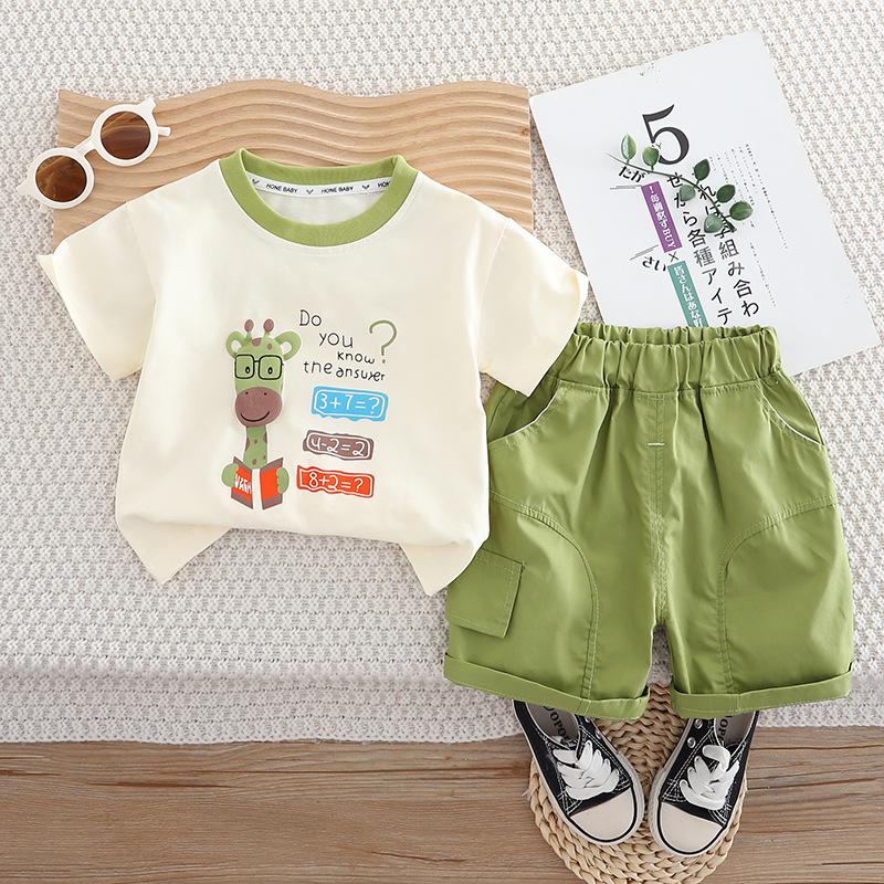 2025 Summer Boys Fashionable Math Giraffe Two-Piece Set: Short Sleeve Top and Shorts. 100cm
2025 Summer Boys Fashionable Math Giraffe Two-Piece Set: Short Sleeve Top and Shorts. 100cm
