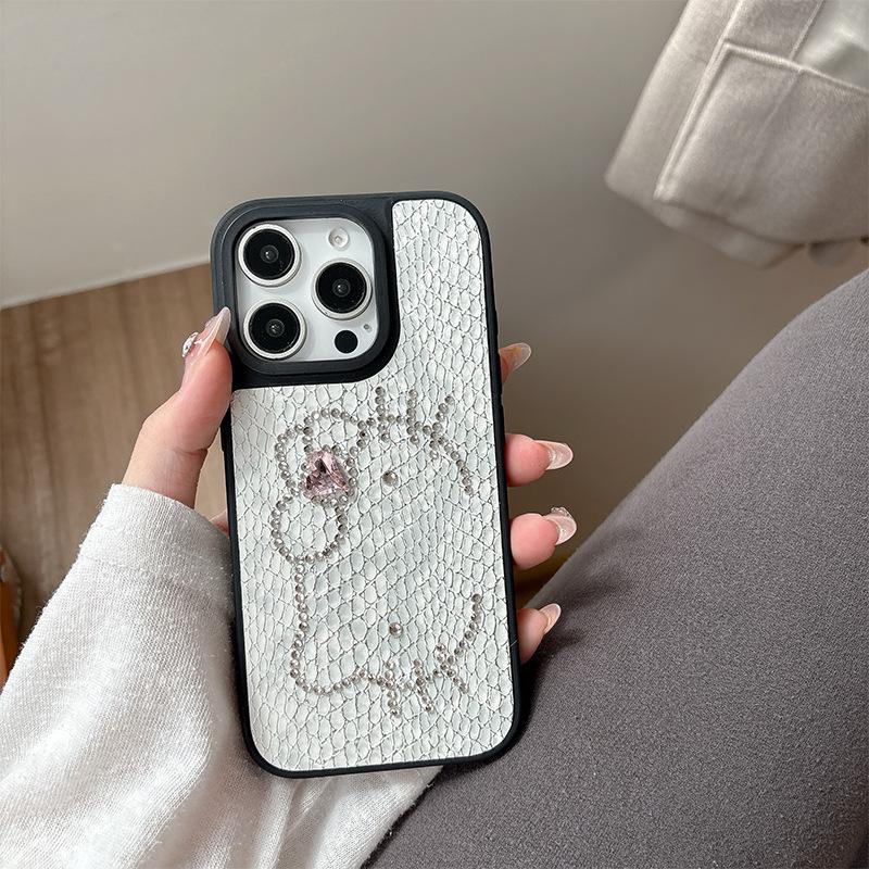 Exquisite Rhinestone Kt Cat Snake Leather Pattern Mobile Phone Case For Apple 17 Girl Leather Iphone16 Protective Case iPhone 17Promax
Exquisite Rhinestone Kt Cat Snake Leather Pattern Mobile Phone Case For Apple 17 Girl Leather Iphone16 Protective Case iPhone 17Promax