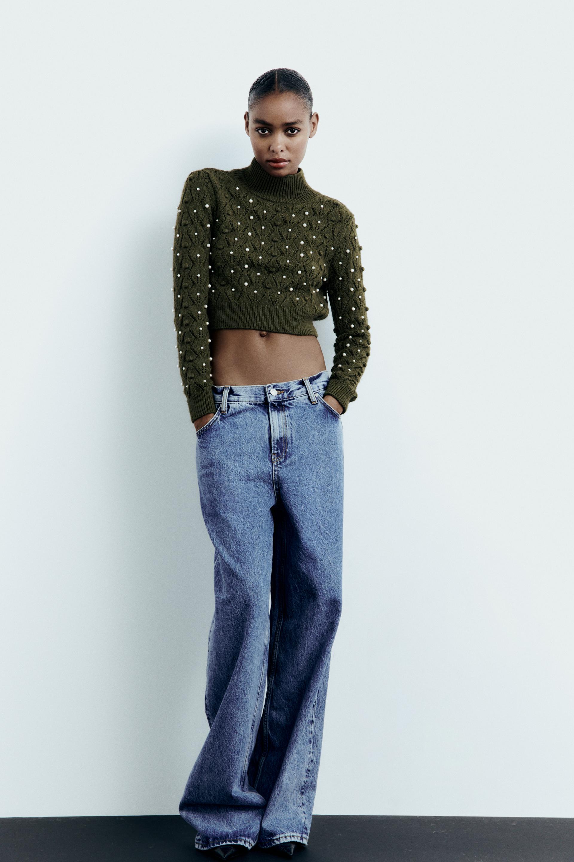 ТРИКОТАЖНЫЙ СВИТЕР С ОТКРЫТОЙ СПИНОЙ И ИСКУССТВЕННЫМ ЖЕМЧУГОМ