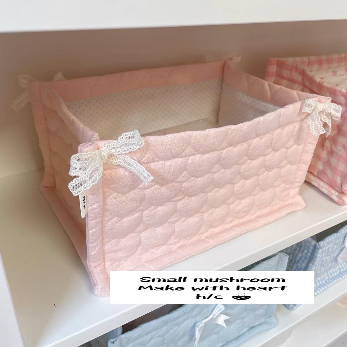 Handmade Quilted Square Storage Basket - Blogger-Inspired Style Desktop Organizer Box
Handmade Quilted Square Storage Basket - Blogger-Inspired Style Desktop Organizer Box